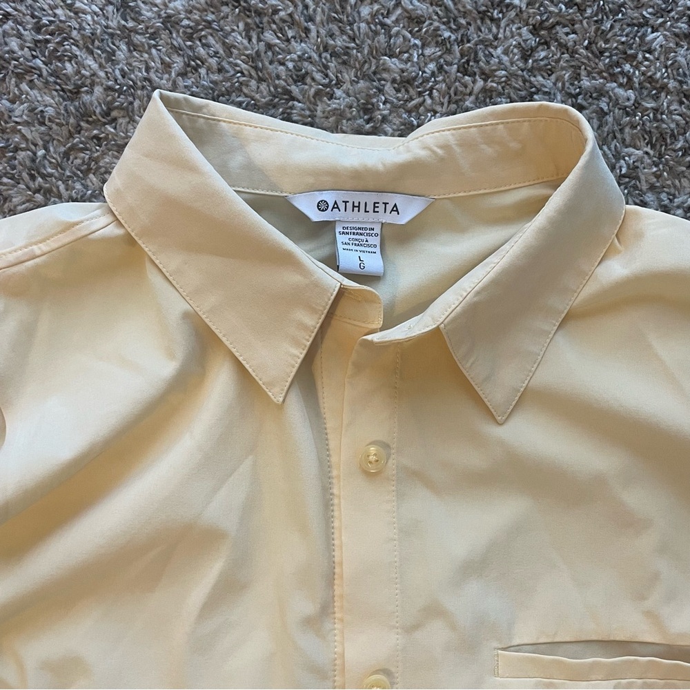 Athleta Urbanite Button Up Tank - Picture 2 of 3